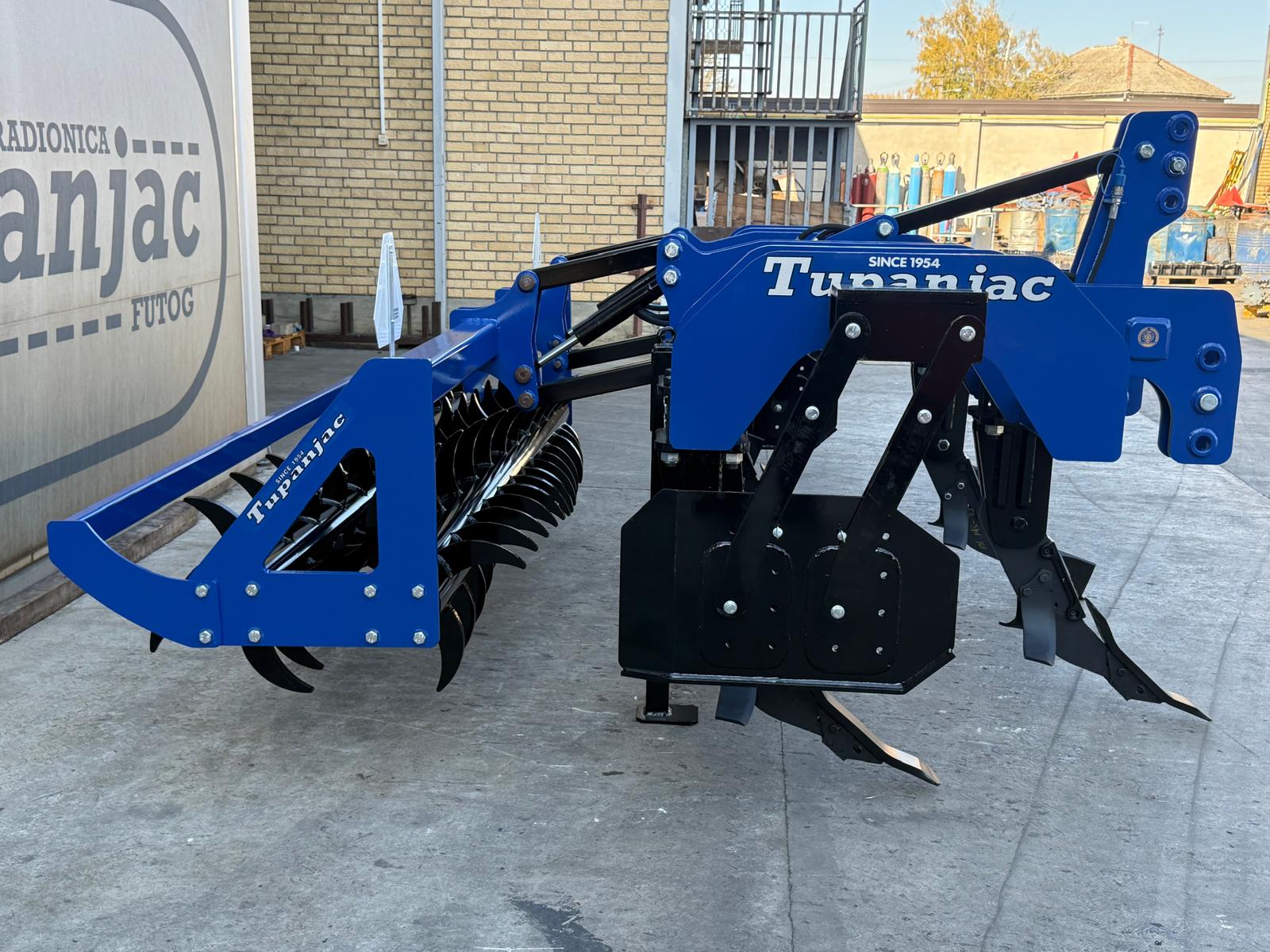 Subsoiler construction