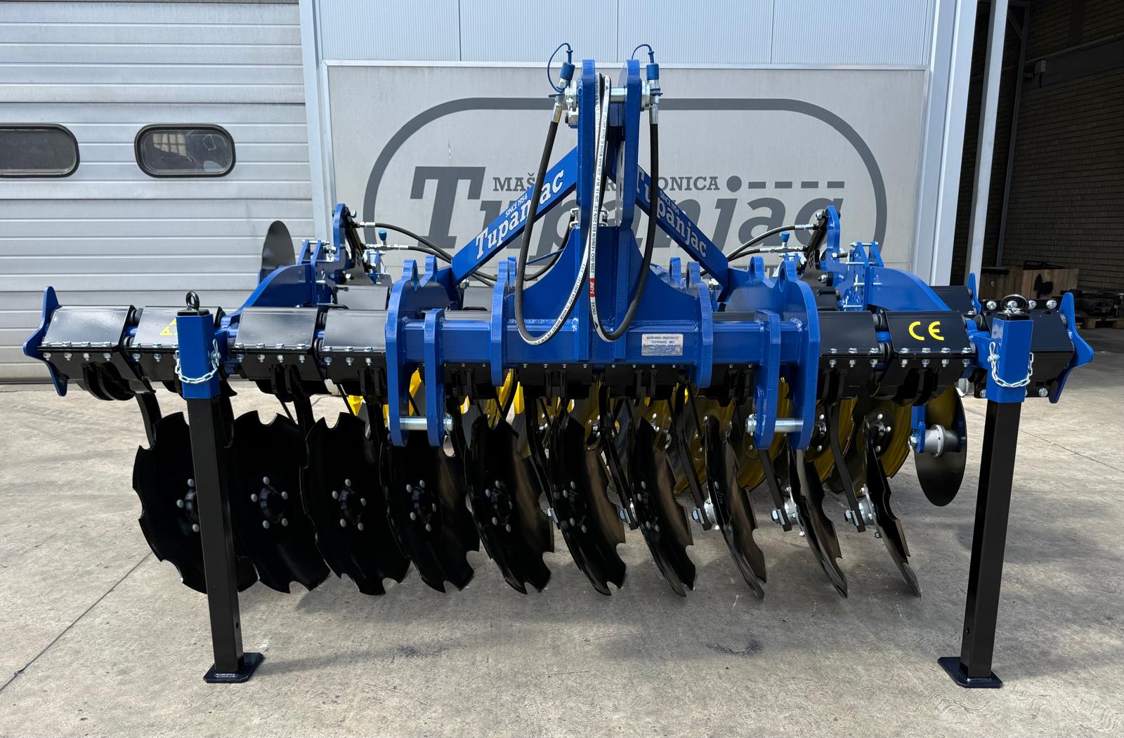 Mounted disc harrow 2.5 m