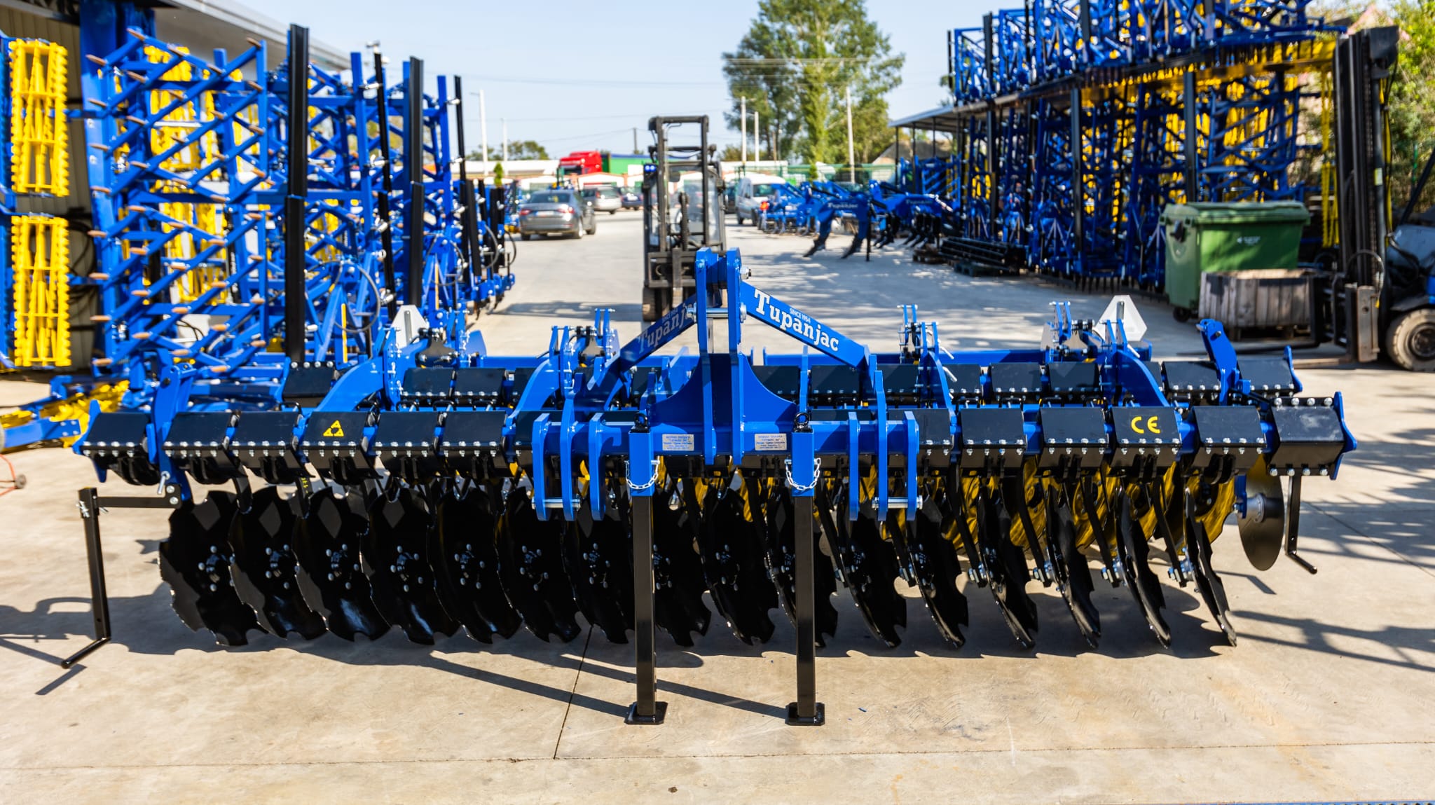 Mounted disc harrow 4 m fixed